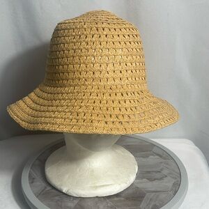 Old Navy Tan Woven Straw Bucket Hat S/M Summer Beach Sun Hat
